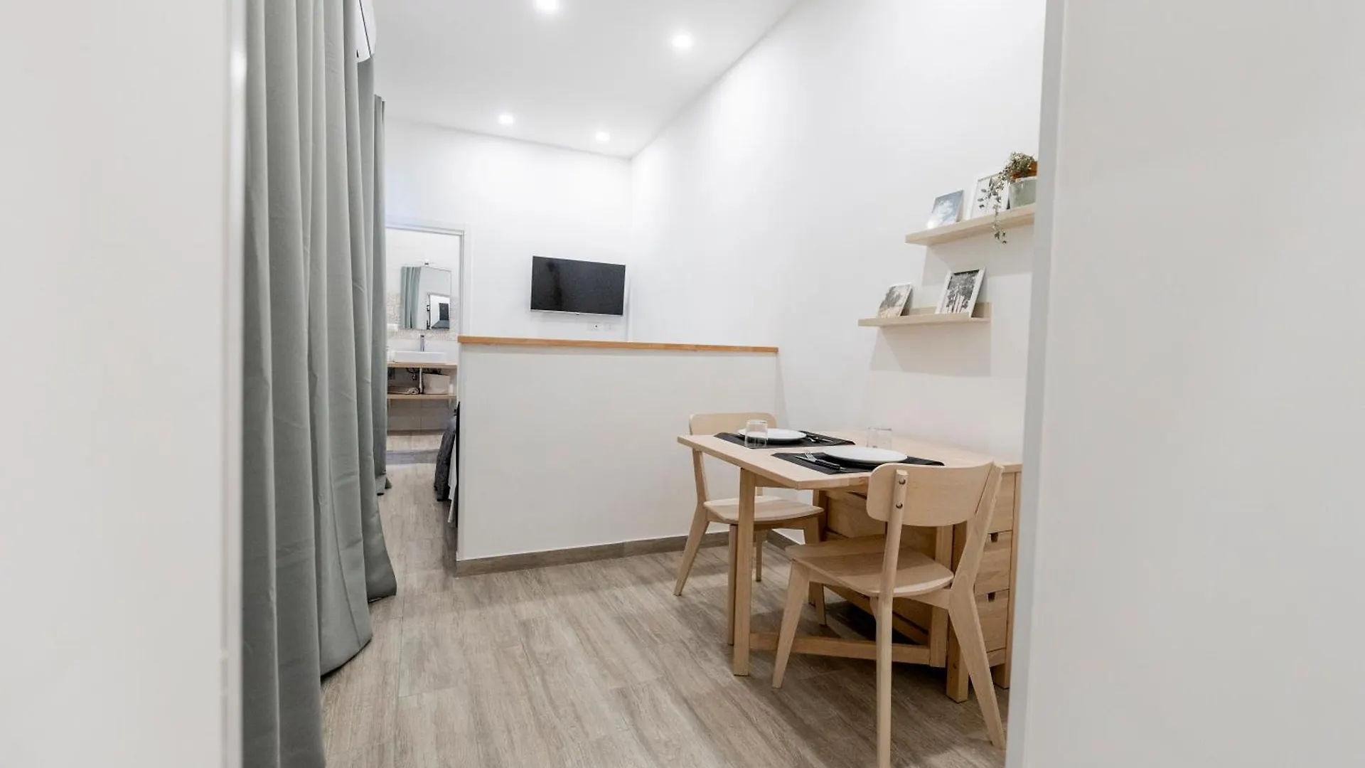 Casa Pontecorvo 05 Apartment Naples Italy