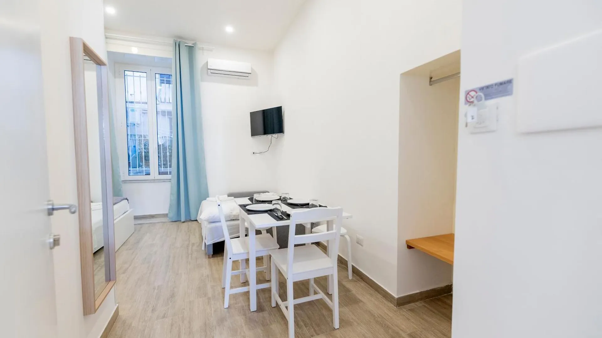 Casa Pontecorvo 05 Apartment Naples Italy