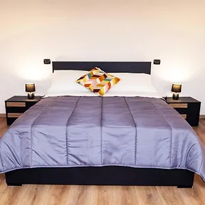  Apartment Artisti