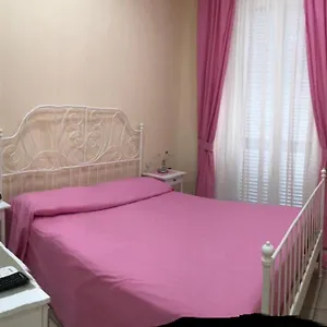 Oda ve Kahvaltı Luxury, Napoli